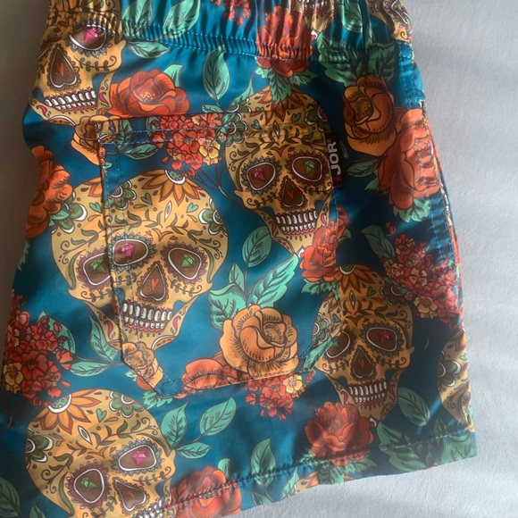 Men’s Swimwear/Trunk - Picture 2 of 3